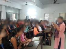 পরীক্ষায় ৮৫ শতাংশ নম্বর পেতে পড়ুয়াদের শিক্ষা বিভাগের আধিকারিকদের ঘনিষ্ঠ হওয়ার পরামর্শ কলেজ শিক্ষিকার!