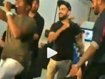 দেখুন: ব্র্যাভোর গানে নাচ কোহলির, সঙ্গে কে এল রাহুল ও ভাজ্জি