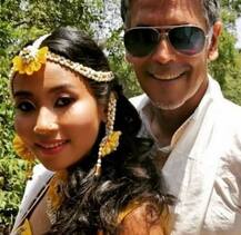 দেখুন, মিলিন্দ সোমন ও অঙ্কিতা কোঁয়ারের বিয়ের আগে মেহেন্দি অনুষ্ঠানের ছবি