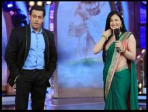 ফটোশ্যুটের জন্য প্রস্তুতি সলমনের প্রিয় এই অভিনেত্রীর