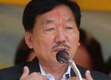 মুখ্যমন্ত্রী পদে ২৫ বছর! প্রয়াত জ্যোতি বসুর রেকর্ড ভাঙলেন পবন চামলিং