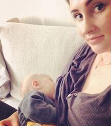 পুরুষও শিশুকে বুকের দুধ খাওয়াতে পারে! কীভাবে? পড়ুন এখানে