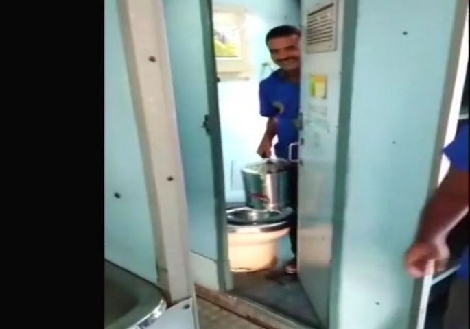 Hyderabad vendor fined Rs 1 lakh for using train toilet water to prepare tea চা তৈরিতে ব্যবহার করত টয়লেটের জল, ১ লাখ টাকা জরিমানা হায়দরাবাদের বিক্রেতাকে