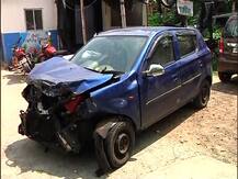 রাতে শ্যুটিং সেরে ফেরার পথে বাইপাসে লরির ধাক্কায় উল্টে গেল অভিনেত্রীর গাড়ি