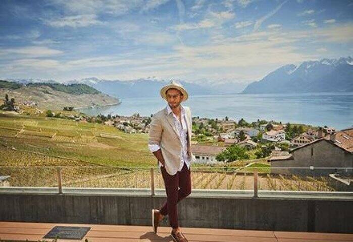 রণবীর সুইজারল্যান্ড পর্যটনের ব্র্যান্ড অ্যাম্বাসাডর। 