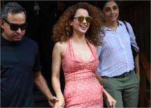 ডিজাইনার বিভু মহাপাত্রের সঙ্গে কঙ্গনা রানাওয়াত