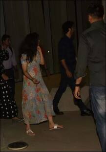 গুঞ্জন ছিলই, এবার বলিউডের এই জুটিকে একসঙ্গে ডিনার ডেটেও দেখা গেল