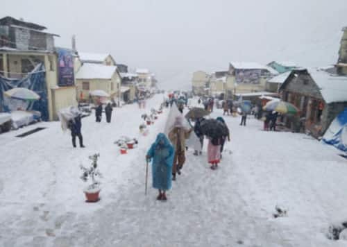 কেদারনাথে চলছে বরফপাত