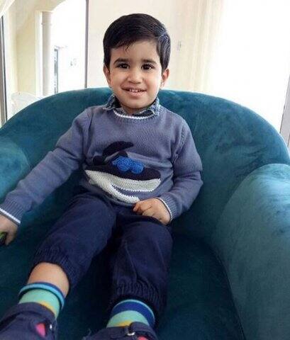 হৃতিক রোশনের দুই ছেলে রিহান ও হৃধান। তুষার কপূরের ছেলে লক্ষ্য। 