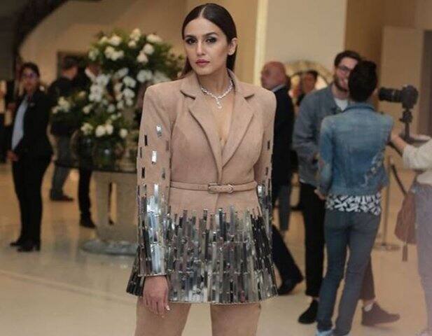 কান-এর মঞ্চে উপস্থিত বলিউডের তিন সুন্দরী, কে কাকে টক্কর দিলেন দেখুন