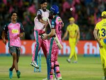 ওরা ঠিকমতো বোলিংই করতে পারল না, হারের পর বোলারদের তোপ ধোনির