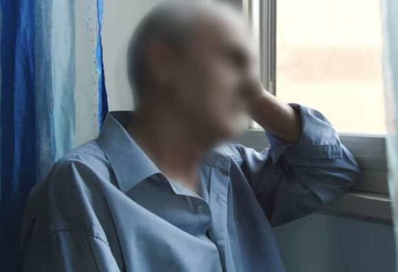 They are heartless: 3 sons throw 79-year-old father on the streets after grabbing property worth Rs 3 crore ‘ওদের হৃদয় নেই!’ ৩ কোটির সম্পত্তি হাতিয়ে ৭৯ বছরের বাবাকে রাস্তায় বের করে দিল ৩ ছেলে