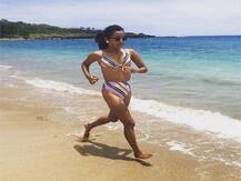 হাওয়াই দ্বীপপুঞ্জে মধুচন্দ্রিমায় গিয়ে কীভাবে সময় কাটাচ্ছেন মিলিন্দ সোমান-অঙ্কিতা