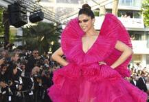 দীপিকা পাড়ুকোনের কানের সাজ তুলনা হচ্ছে ডাইনোসরের সঙ্গে, হাসিতে ফেটে পড়েছে টুইটার