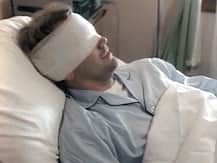 প্রেমিকা মোবাইলে গল্প করে! তাকে বিয়ে করতে চাওয়ায় পাকিস্তানে যুবকের দুটি চোখ উপড়ে নিল বাবা, ভাইয়েরা