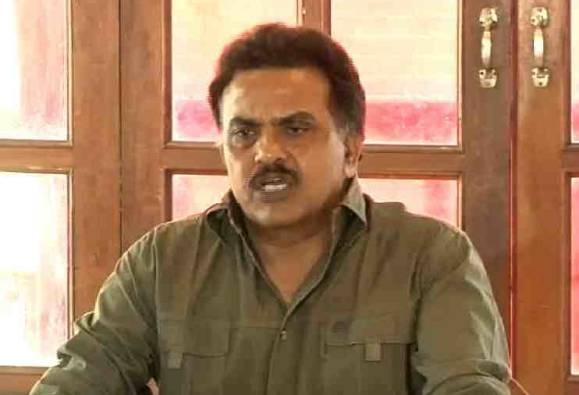 Sanjay Nirupam faces ire for comparing Karnataka's Governor Vajubhai Vala to dogs কর্ণাটকের রাজ্যপাল কুকুরের মতো অনুগত, বিতর্কিত মন্তব্য কংগ্রেস নেতা সঞ্জয় নিরূপমের