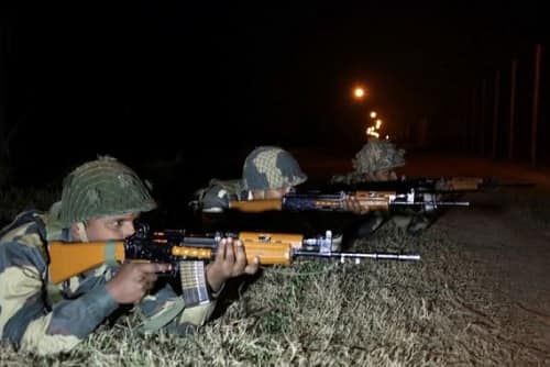 বিএসএফ-কে গুলিবর্ষণ বন্ধ রাখার আর্জি জানানোর পরেই ফের সংঘর্ষ বিরতি লঙ্ঘন পাকিস্তানের, পাল্টা জবাব ভারতের Hours after 'pleading' to stop firing, Pakistan rangers violate ceasefire again বিএসএফ-কে গুলিবর্ষণ বন্ধ রাখার আর্জি জানানোর পরেই ফের সংঘর্ষ বিরতি লঙ্ঘন পাকিস্তানের, পাল্টা জবাব ভারতের