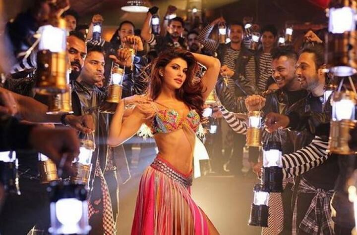 জ্যাকলিন ফার্নান্ডেজ নিয়েছেন ৩ কোটি টাকা।