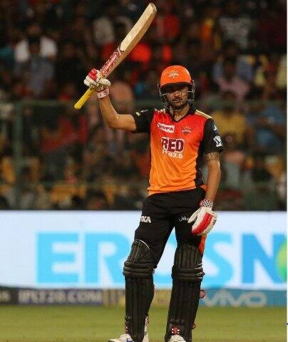 সানরাইজার্স হায়দরাবাদ ১১ কোটি টাকা দিয়ে দলে নিয়েছিল মণীশ পান্ডেকে। এই ব্যাটসম্যান আজ ফাইনালের আগে পর্যন্ত সব ম্যাচ মিলিয়ে মাত্র ২৮৪ রান করেছেন। দলকে ভরসা দিতে পারেননি তিনি