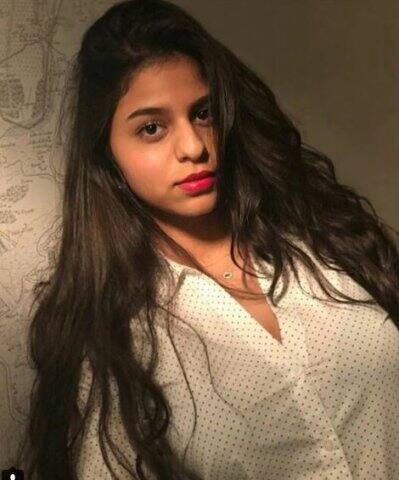 শাহরুখের কথায় পরিষ্কার, আগেও এ ধরনের নাইট আউট সুহানার পছন্দ ছিল। কিন্তু ১৮ বছর বয়স হওয়ার পরেই ছবিগুলি সামনে আসছে। 