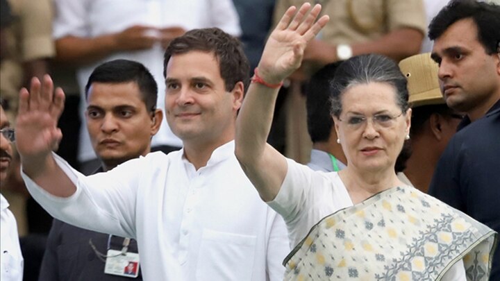 Lok Sabha Election 2019- Rahul Gandhi to file Amethi nomination on Wednesday আগে ছেলে পরে মা, চলতি সপ্তাহেই ২৪ ঘণ্টার ব্যবধানে মনোনয়ন পেশ করবেন রাহুল-সনিয়া