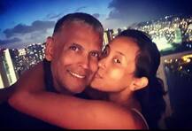 মিলিন্দকে চুম্বন করছেন অঙ্কিতা, শেয়ার করলেন সেই ছবি