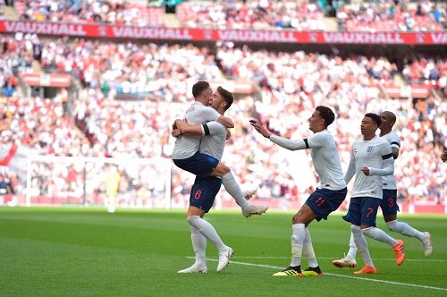England prepares for World Cup with 2-1 win over Nigeria নাইজেরিয়ার বিরুদ্ধে সহজ জয় ইংল্যান্ডের