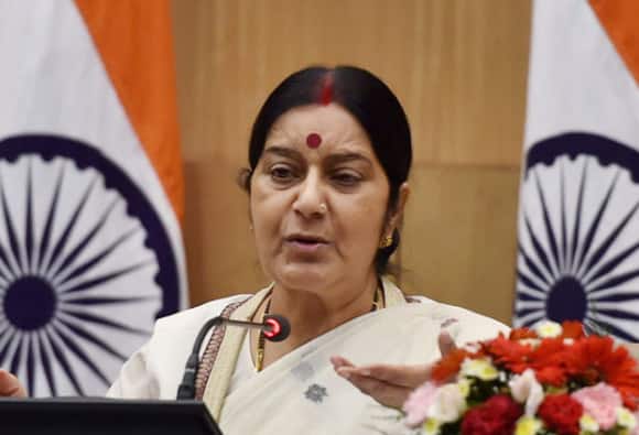 Flight carrying Sushma Swaraj goes incommunicado for 14 minutes দক্ষিণ আফ্রিকা যাওয়ার পথে ১৪ মিনিট যোগাযোগ বিচ্ছিন্ন সুষমা স্বরাজের বিমানের