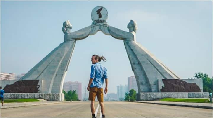 উত্তর কোরিয়ায় বিয়ের জন্য পুরুষদের বয়স ন্যূনতম ১৮ বছর এবং মহিলাদের ১৭ বছর হওয়া দরকার