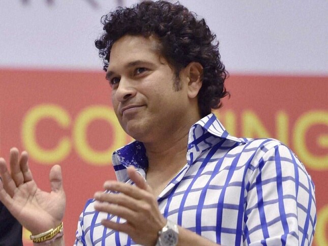 WATCH - Sachin Tendulkar shows proper hand washing procedure to tackle Coronavirus threat করোনা ভাইরাস প্রতিরোধে কী পরামর্শ দিলেন সচিন, দেখুন ভিডিও