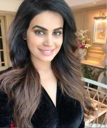 অনুরাগীদের মনে ঝড় তুলেছে দক্ষিণী অভিনেত্রী শুভ্রা ঘোষের বোল্ডনেস