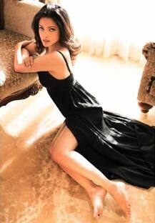 দেখুন ইনস্টাগ্রামে কোন ছবি পোস্ট করলেন  রিয়া সেন