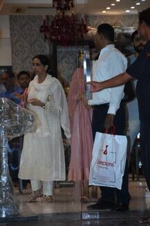 সামনেই বিয়ে, মায়ের সঙ্গে কেনাকাটায় ব্যস্ত দীপিকা