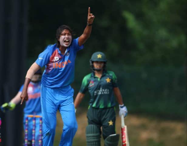 Women's Asia Cup T20: India crush Pakistan by 7 wickets, enter final মহিলাদের এশিয়া কাপ টি ২০: পাকিস্তানকে সাত উইকেটে হারিয়ে ফাইনালে ভারত