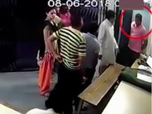 মধ্যপ্রদেশে থানায় ঢুকে কনস্টেবলকে থাপ্পড় বিজেপি বিধায়কের, ধরা পড়ল সিসিটিভি-তে