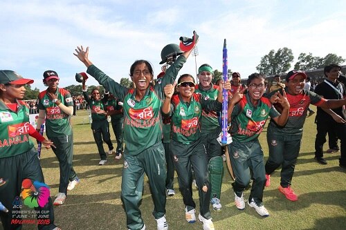 Women's Asia Cup: Bangladesh pip India to win maiden title ভারতকে ৩ উইকেটে হারিয়ে প্রথমবার মহিলাদের এশিয়া কাপ চ্যাম্পিয়ন বাংলাদেশ