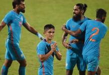 আন্তর্জাতিক ম্যাচে গোল সংখ্যায় মেসিকে ছুঁলেন, সুনীল ছেত্রীকে অভিনন্দন সচিন, সহবাগদের