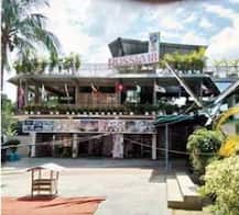 ১৫ লক্ষ টাকা ঋণ নিয়ে বাড়ির উঠোনে বিশ্বকাপের ম্যাচ বড় পর্দায় দেখাতে অডিটোরিয়াম গড়েছেন অসমের এক ফুটবলপ্রেমী