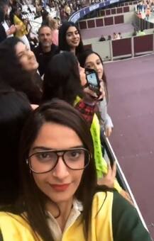 দুই মেয়ে জাহ্নবী ও খুশির সঙ্গে লন্ডন থেকে ফিরলেন বনি কপূর