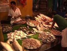 আজ জামাই ষষ্ঠী, বাজারে আগুন