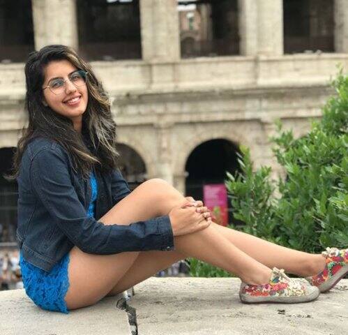 সোশ্যাল মিডিয়ায় নিজের ছবি পোস্ট করেছেন অভিনেত্রী তাপসী পান্নুর বোন শগুন পান্নু।