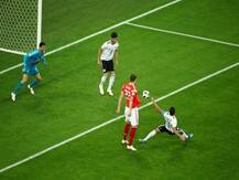 মিশরকে ৩-১ গোলে হারিয়ে কার্যত বিশ্বকাপের প্রি কোয়ার্টার ফাইনালে রাশিয়া