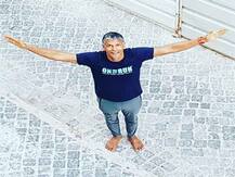 পর্তুগালের লিসবনে বলিউডের ফিট অ্যান্ড হট দম্পতি মিলিন্দ সোমান এবং স্ত্রী অঙ্কিতা