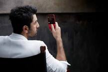 প্রেমে পাগল, জলও এখন শরবতের মতো খেতে লাগছে এই অভিনেতার!