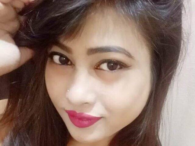 দিল্লির কলেজছাত্রী আলিশা সিনেমায় নামতে চান। তবে তাঁর দাবি, পরিচিতি পাওয়ার জন্য ওই ভিডিও বানাননি তিনি।