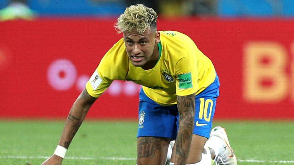 If Neymar falls, you get free beer! Brazil pub rolls out unique offer যতবার নেইমার মাঠে পড়ে যাবেন, ততবার ফ্রি বিয়ার, অভিনব অফার রিও-র পানশালায়