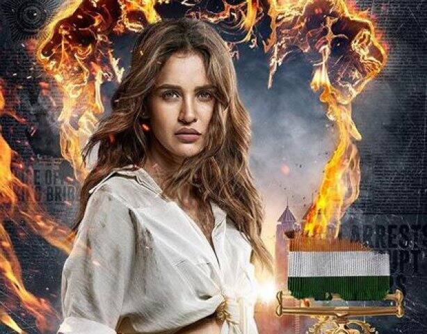 মিলাপ জাভেরির ছবি সত্যমেব জয়তে-র পোস্টারে আইশা।