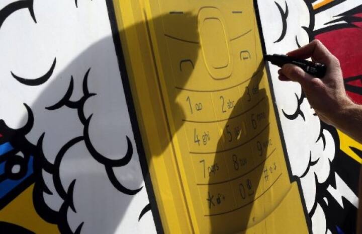 ঠিক একইভাবে এইচএমডি গ্লোবাল গত বছর নোকিয়ার আর একটি জনপ্রিয় ফোন 3310-র নয়া সংস্করণ বাজারে নিয়ে এসেছিল। 