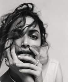 এই পত্রিকার জন্য ফটোশ্যুট করালেন দীপিকা