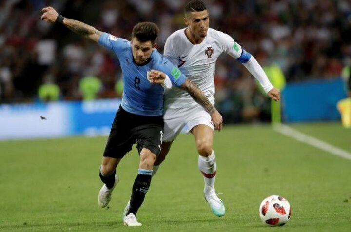 World Cup 2018: Cristiano Ronaldo's On-Field Gesture Is Winning The Internet দেখুন: মাঠে রোনাল্ডোর এই ব্যবহার মন জিতে নিল ফুটবলপ্রেমীদের